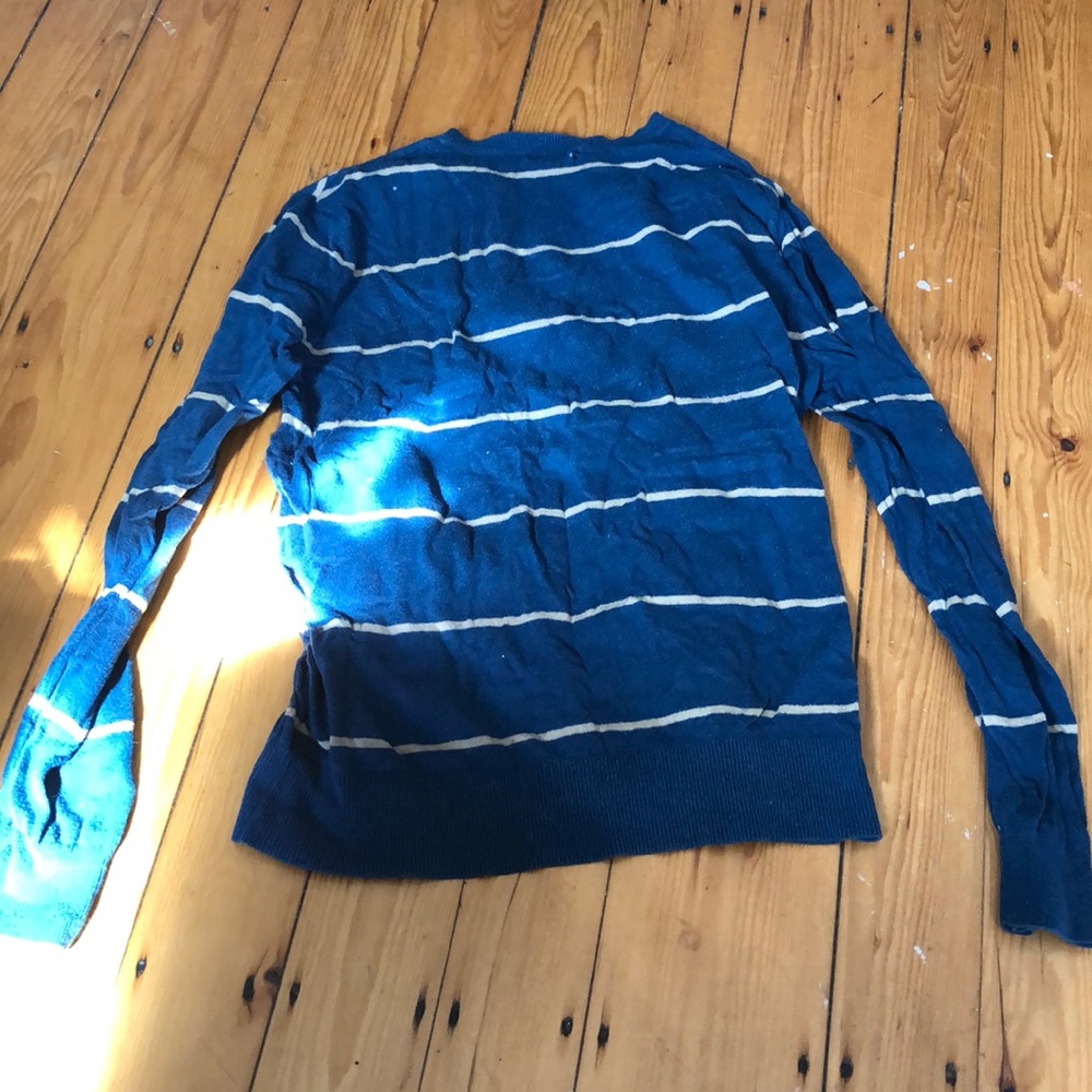 Sweater - Picture 2 of 4